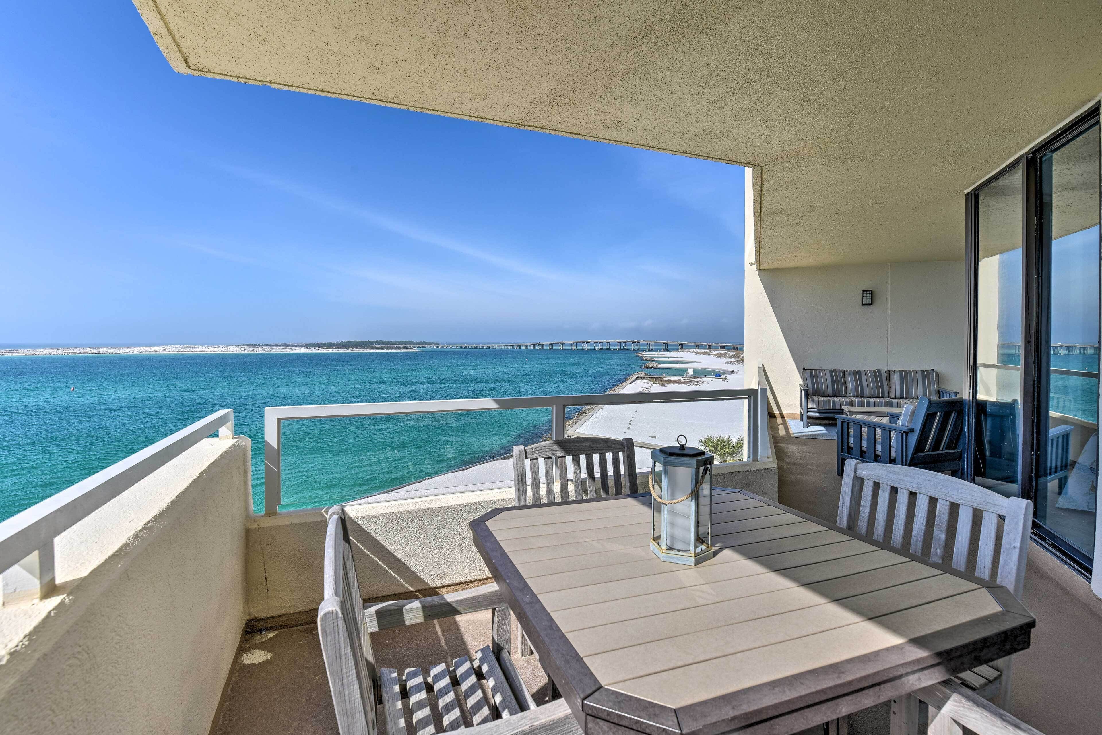 Gulf View Destin Condo With Resort Pool & Spa!