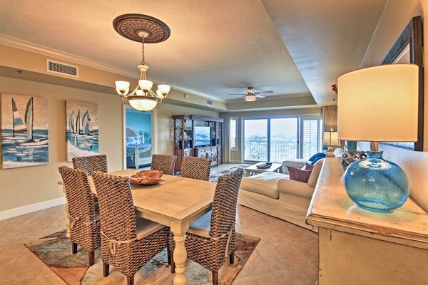 Beachfront Destin Condo W/ Pool & Harbor View! - Destin beach, Destin