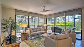 Apartment (2 Bedrooms) | Front of property