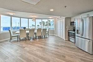 Interior - Beautiful Daytona Beach Shores Condo w/ Hot Tub! (Daytona Beach Shores)