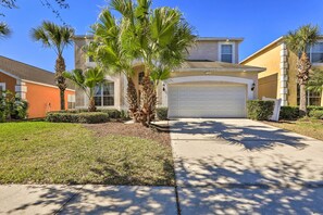 House (Multiple Bedrooms) | Interior - Kissimmee Home w/ Pool < 9 Mi to Disney World! (Kissimmee)