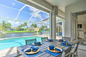 Interior - Canalfront Pool & Hot Tub: Home in Cape Coral (Cape Coral)