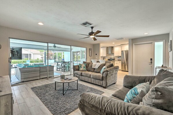 Interior - Bright & Breezy Cape Coral Retreat w/ Pool! (Cape Coral)