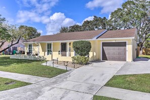 House (3 Bedrooms) | Interior - Bright Port St Lucie Home w/ Private Pool! (Port Saint Lucie)