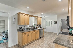 Interior - Bright Port St Lucie Home w/ Private Pool! (Port Saint Lucie)