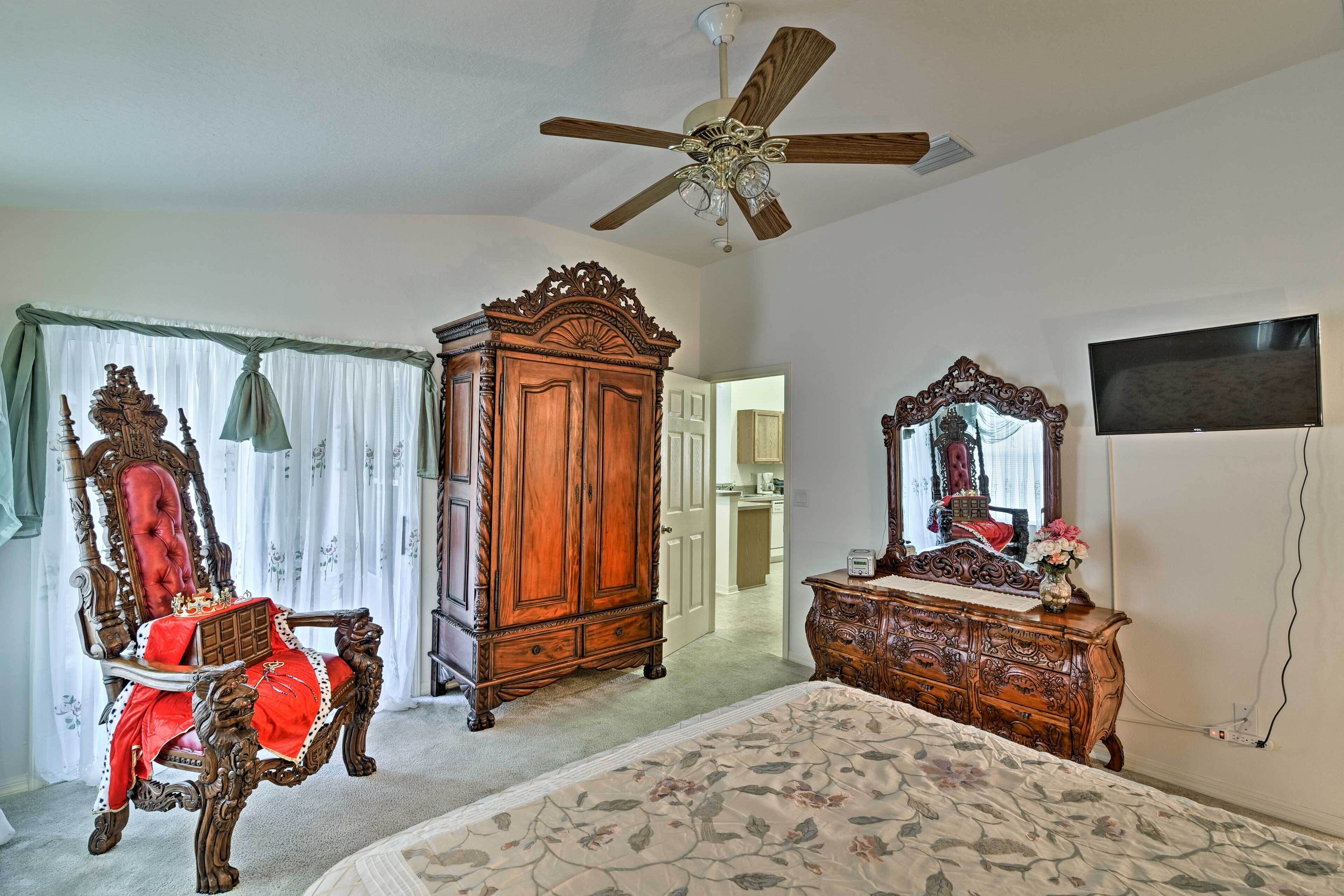 House (4 Bedrooms) | Interior