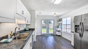 House (3 Bedrooms) | Interior - Bright Pensacola Home w/ Yard ~ 6 Mi to Beach (Pensacola)