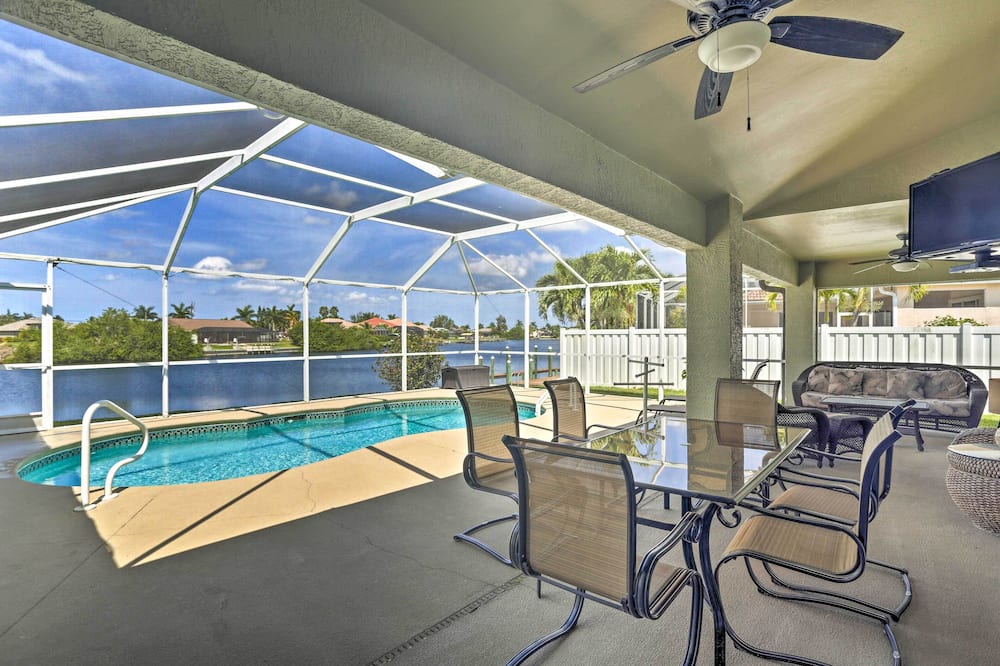 Canalfront Cape Coral House w/ Pool & Patio! - Pineland, SC