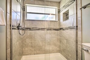 單棟房屋 (2 Bedrooms) | 內部