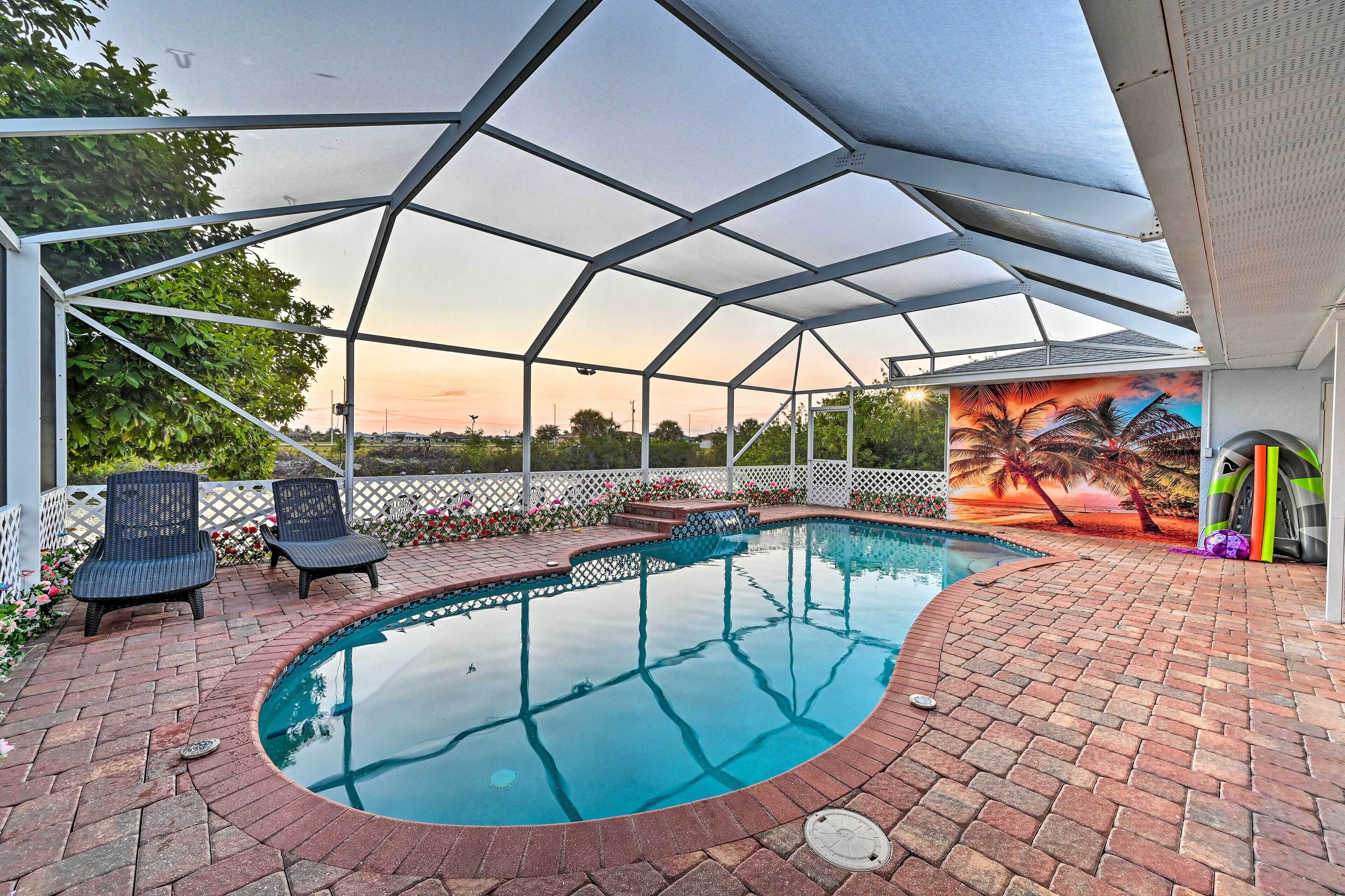 Canalfront Cape Coral Home w/ Kayaks & Bikes!