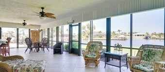 Private Dock: Canalfront Home in Cape Coral
