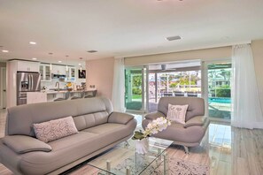 House (3 Bedrooms) | Interior - Outdoor Entertainment Oasis: Cape Coral Home (Cape Coral)