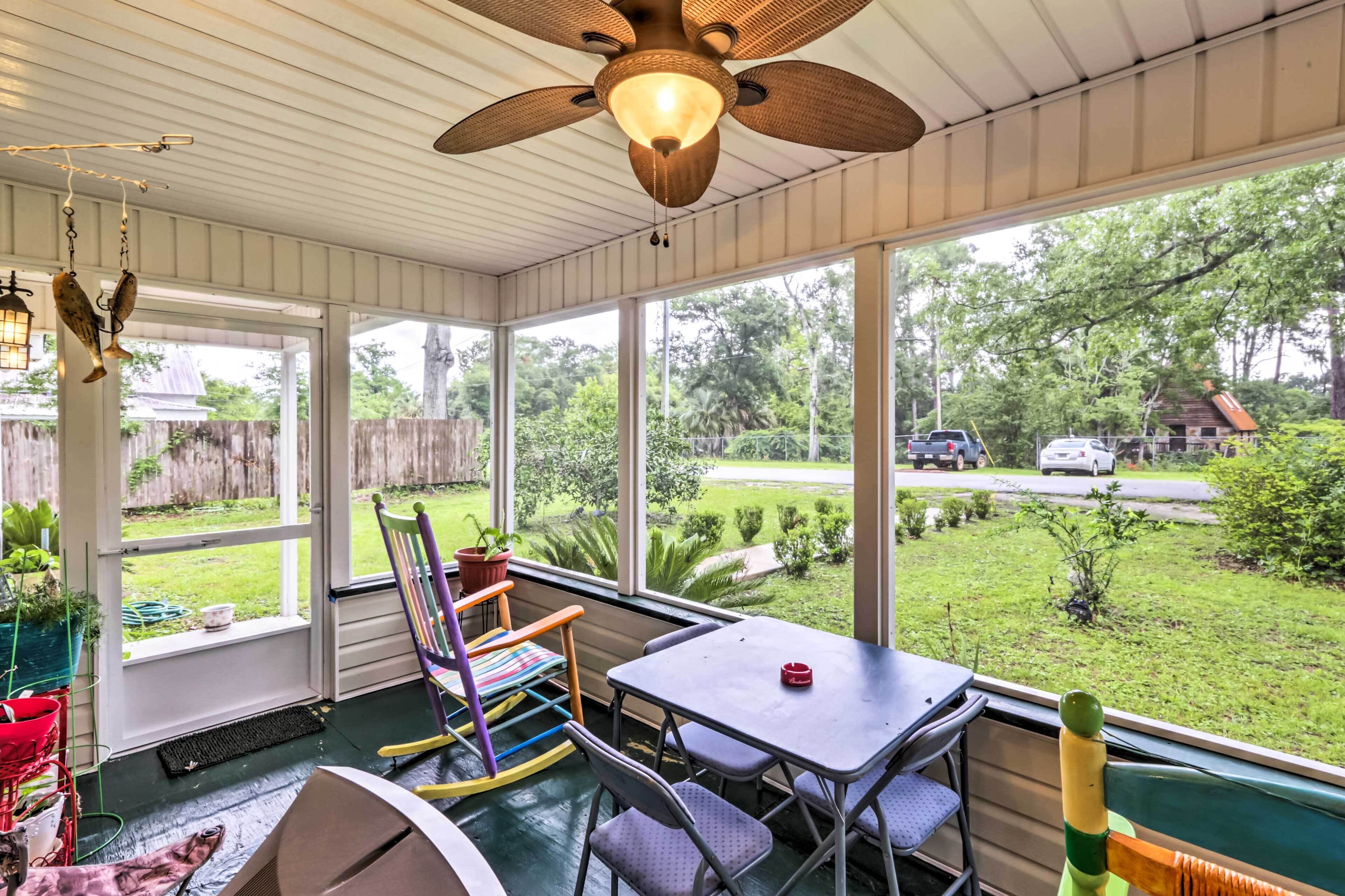 Carrabelle Home Near River, Beach & Downtown!