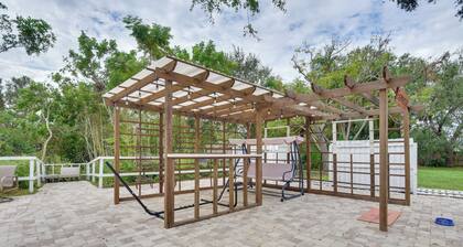 Convenient Sarasota Studio w/ Lush Backyard!