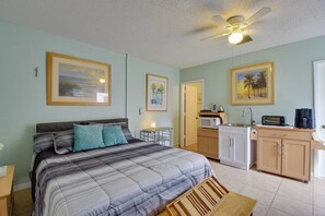 Apartment (0 Bedroom) | Interior