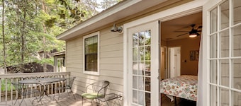 Charming Tallahassee Townhouse ~ 3 Mi to Fsu!