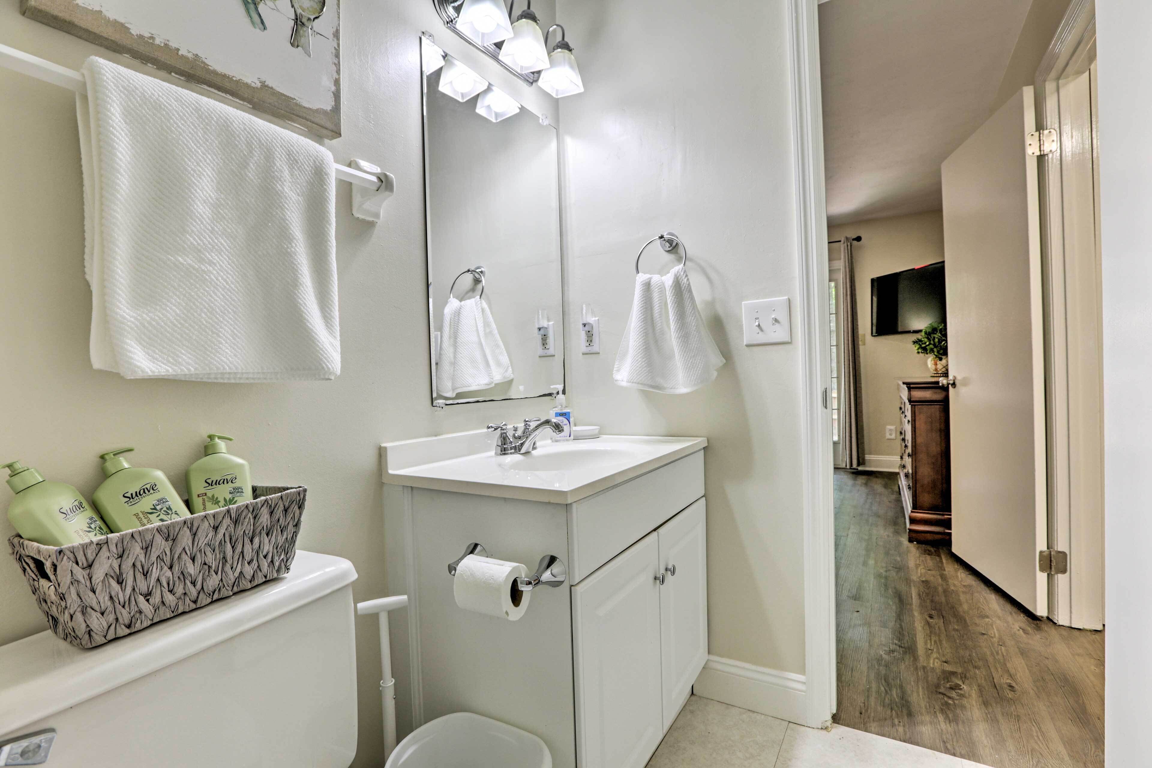 Charming Tallahassee Townhouse - 3 ½ Miles to Fsu!