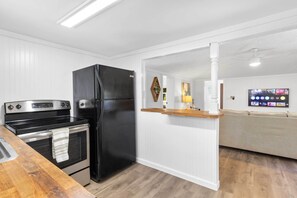 Cottage (2 Bedrooms) | Interior