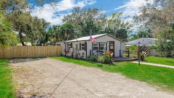 Cottage (2 Bedrooms) | Interior