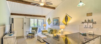 Coastal Condo w/ Pool Access < 1 Mi to Beach!