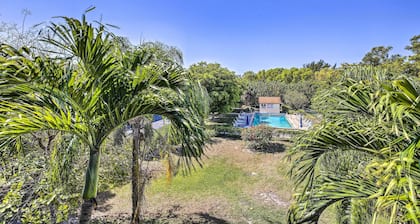 Coastal Condo w/ Pool Access < 1 Mi to Beach!