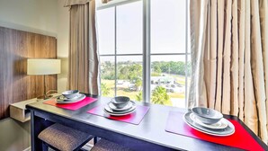 Unclassified image, 4 of 24, button - 2 Mi to Universal Studios: Cozy Orlando Studio (Orlando)