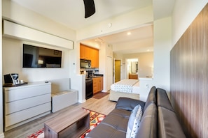 Interior - 2 Mi to Universal Studios: Cozy Orlando Studio (Orlando)