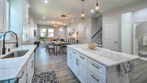 Microwave, oven, stovetop, dishwasher - Contemporary Home w/ Fenced Yard 2 Mi to Downtown! (Tampa)