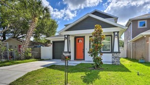 Exterior - Contemporary Home w/ Fenced Yard 2 Mi to Downtown! (Tampa)