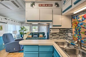 Cottage (2 Bedrooms) | Interior