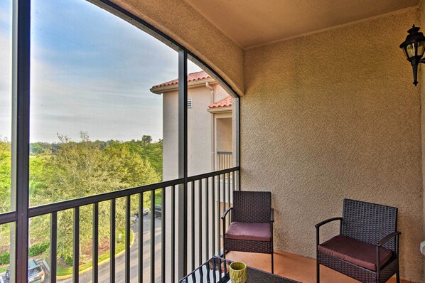 Interior - 10 Mi to Disney: Davenport Condo w/ Pool Access! (Davenport)