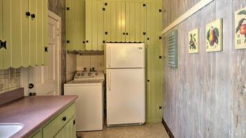 Cottage (2 Bedrooms) | Interior