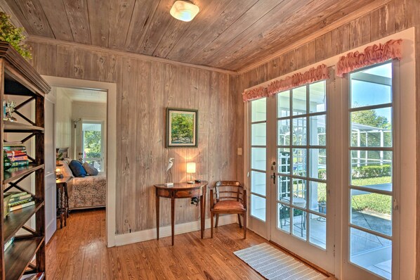 Cottage (2 Bedrooms) | Interior - Cottage w/ Private Pool - Walk to Lake Wales! (Lake Wales)