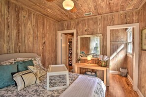 Cottage (2 Bedrooms) | Interior
