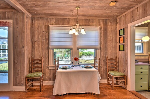 Cottage (2 Bedrooms) | Interior