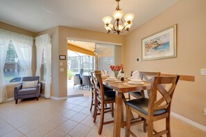 House (4 Bedrooms) | Interior