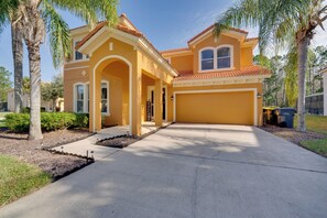 Interior - 12 Mi to Disney + Private Pool: Watersong Getaway (Davenport)