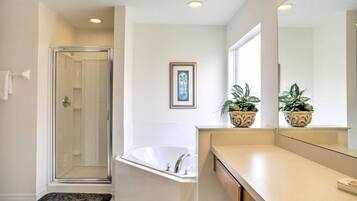 Biệt thự (5 Bedrooms) | Phòng tắm