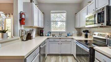 Apartment (4 Bedrooms) | Interior