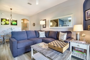 Apartment (4 Bedrooms) | Interior - 9 Mi to Disney: Resort Townhome w/ Private Patio! (Davenport)