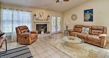 Pet-friendly Amelia Island Home ~ 1 Mi to Beach!