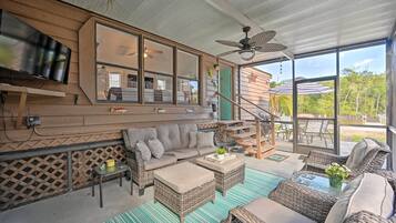 House (1 Bedroom) | Interior