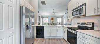 Family-friendly Davenport Home, Near Disney!