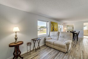 Casa (2 Bedrooms) | Interior