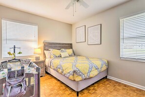 House (4 Bedrooms) | Interior - Emerald Coast Getaway in Fort Walton Beach! (Fort Walton Beach)
