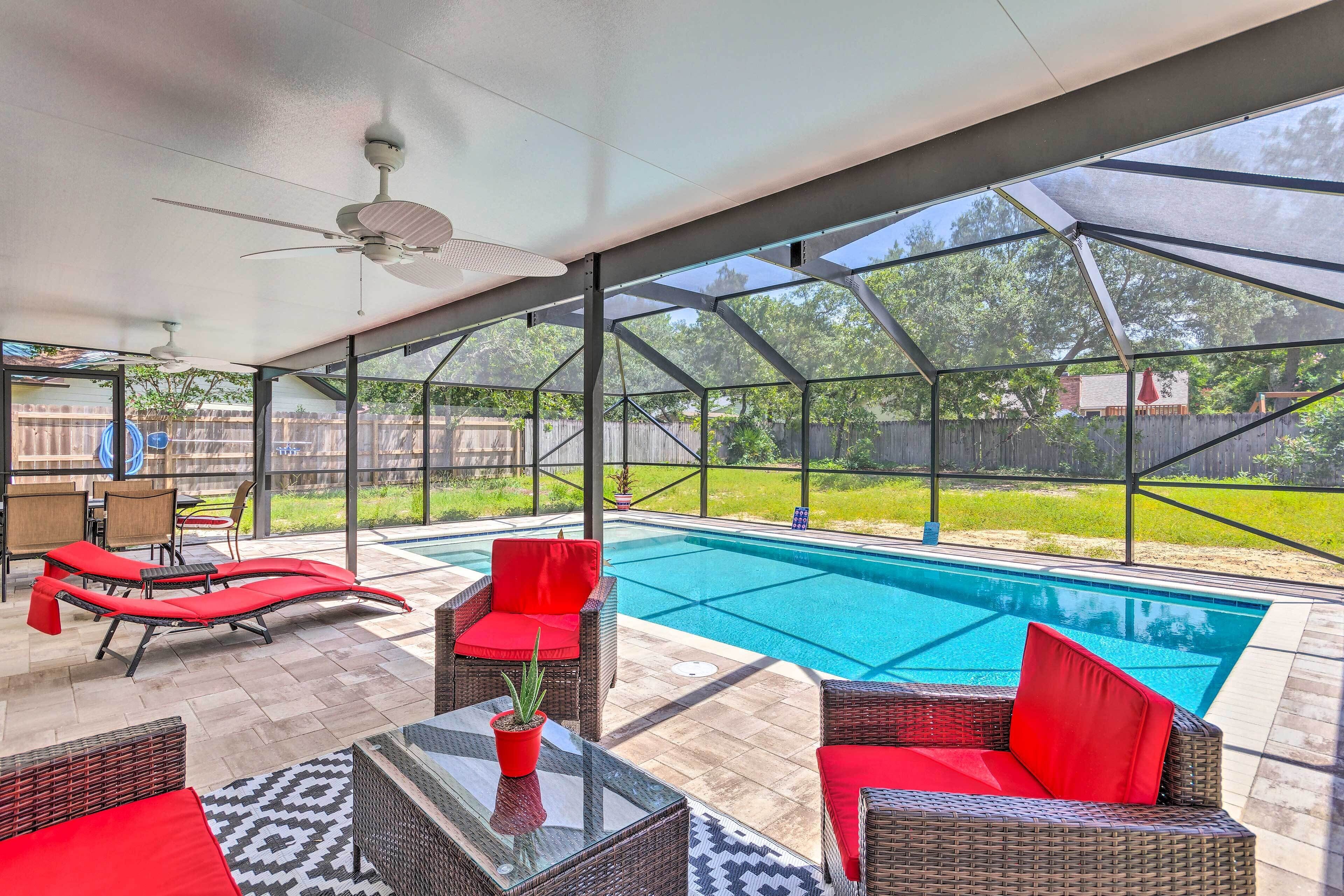 Family-friendly Home w/ Pool: 11 Mi to Destin
