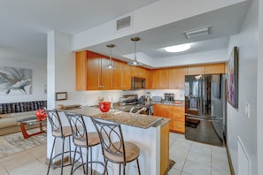 Interior - Pensacola Beach Condo w/ Patio & Access to Beach! (Pensacola Beach)