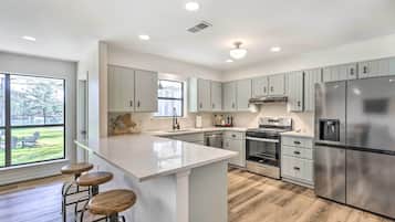 Talo (3 Bedrooms) | Sisätilat