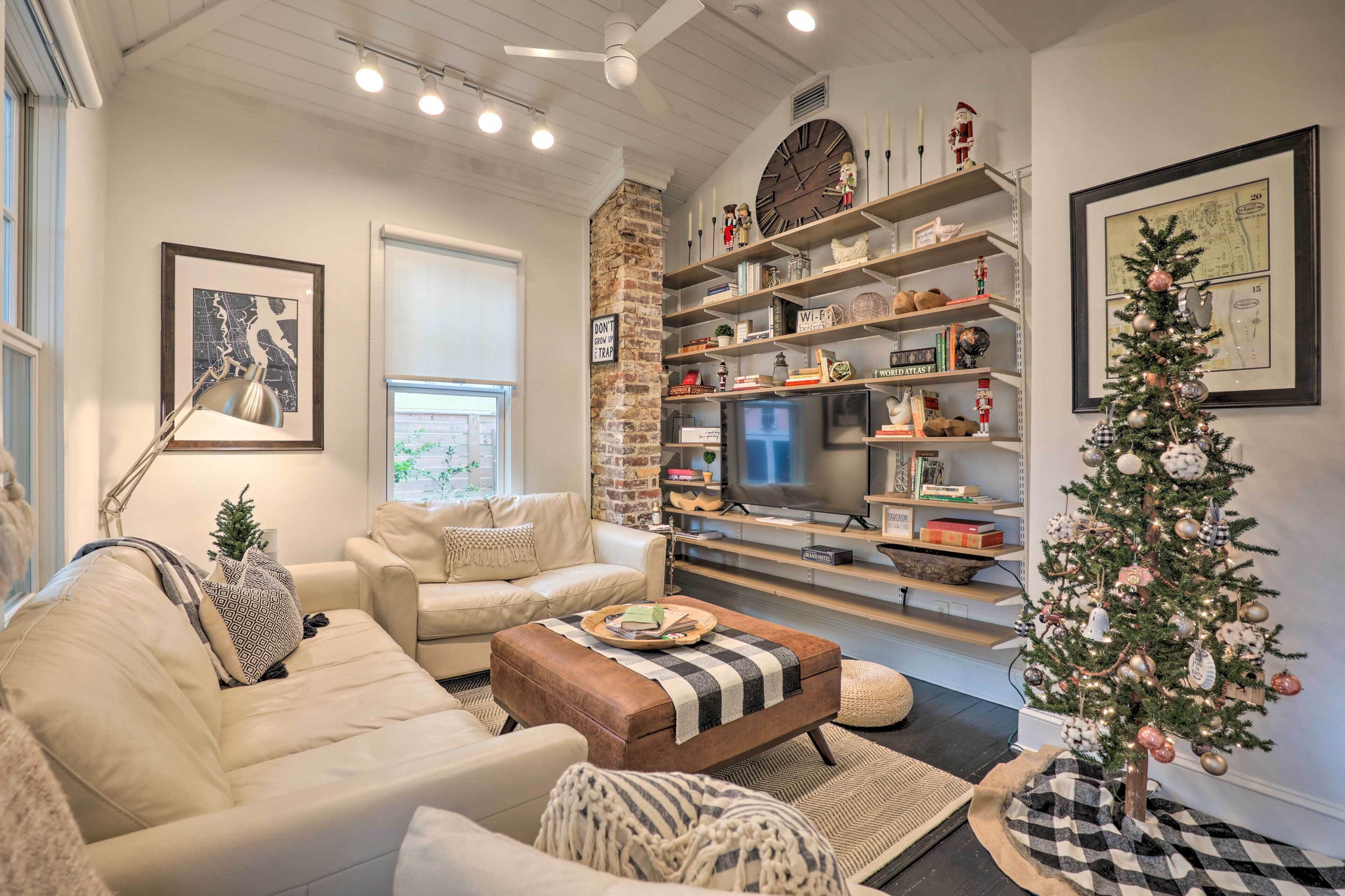 House (2 Bedrooms) | Interior