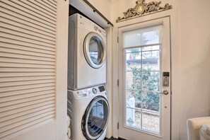 House (2 Bedrooms) | Interior - Historic 1900 Cottage in Downtown St Augustine! (St. Augustine)